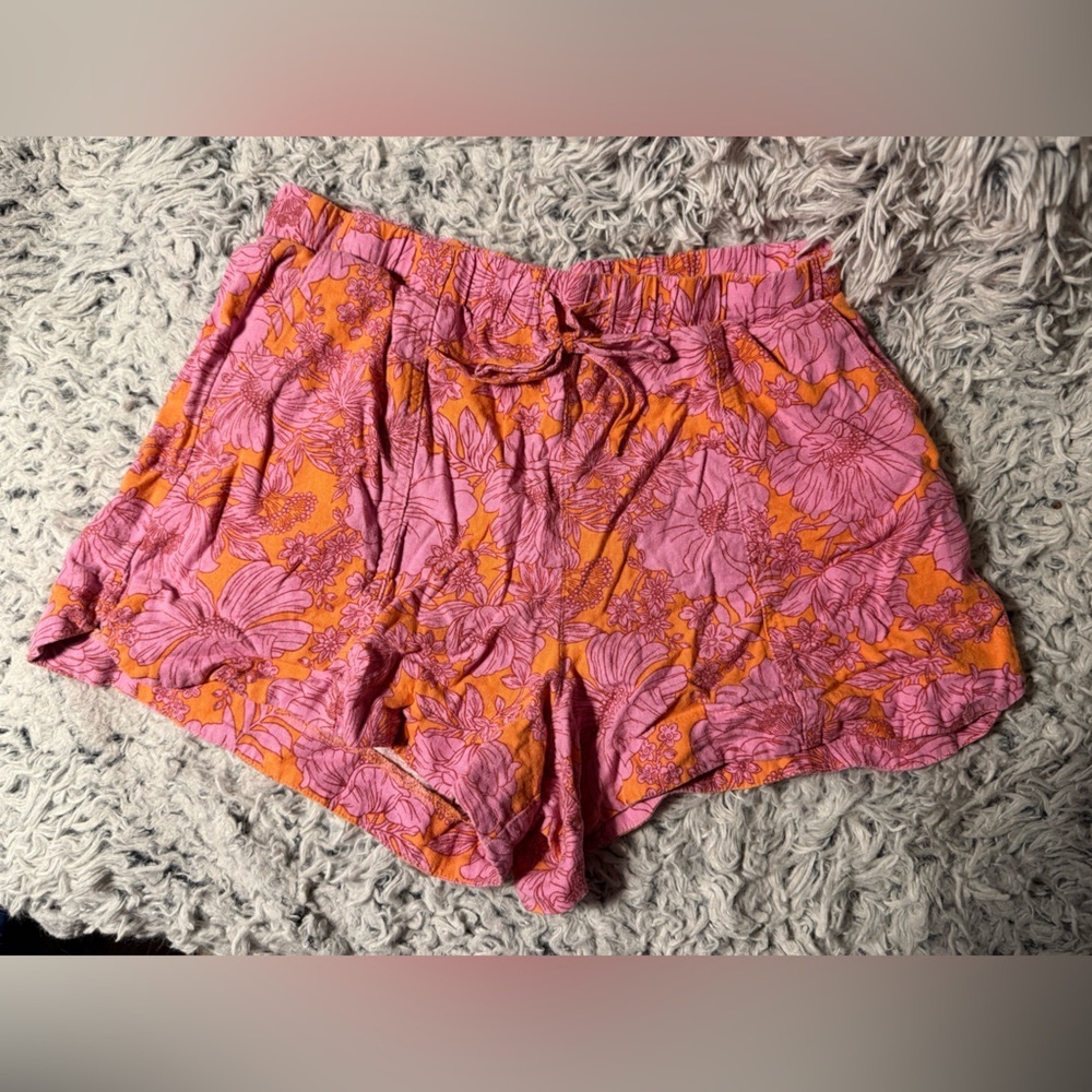 Universal Thread Pink and Orange Floral Pull-On Shorts